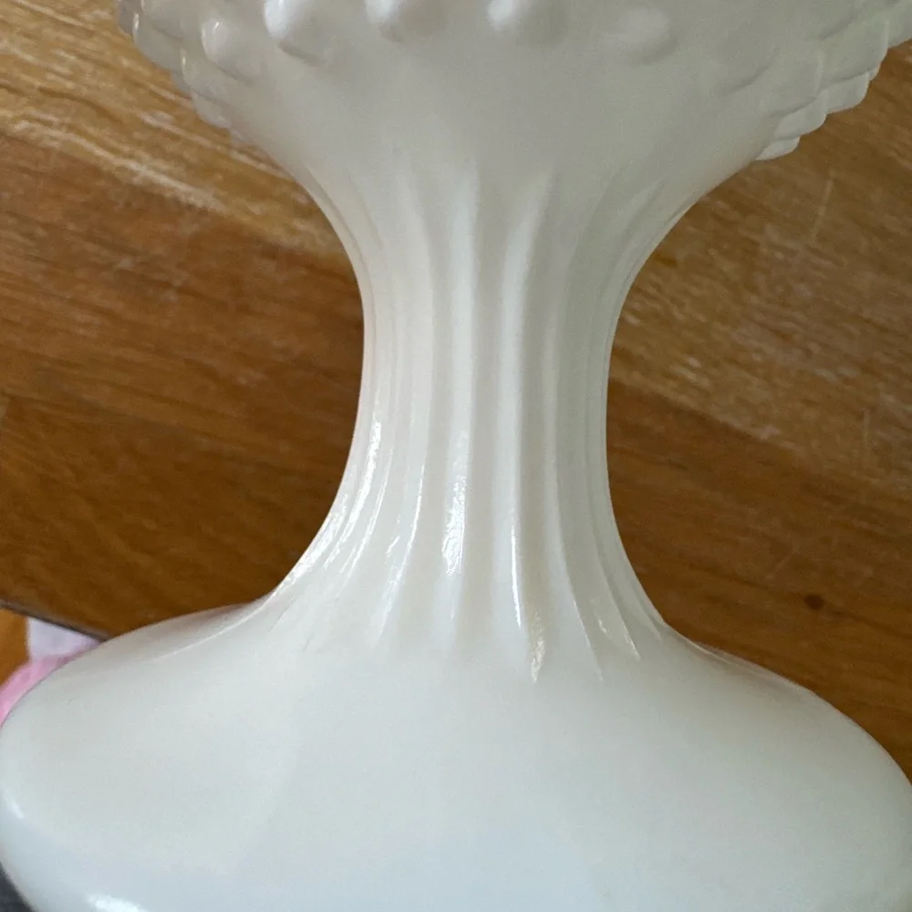 Vintage Fenton Milk Glass Hobnail Ruffled Compote Pedestal - Picture 5 of 6